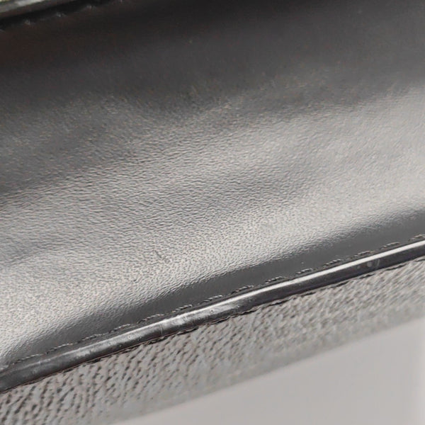 Pochette Voyag MM Damier Graphite Coated Canvas Gray