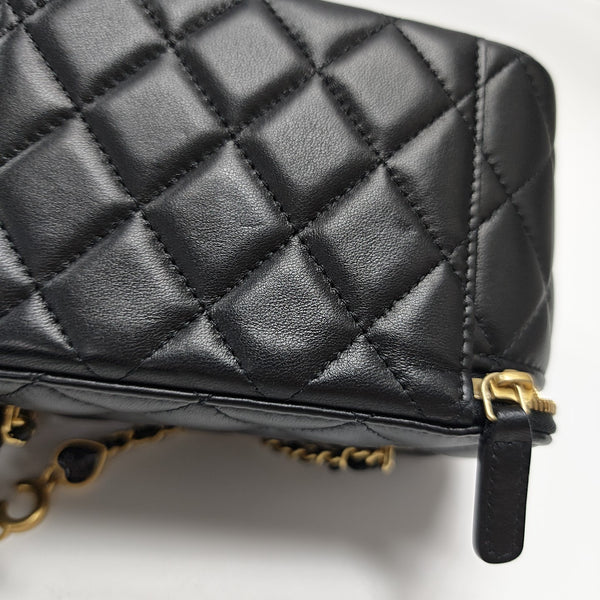VANITY CASE Small Quilted Lambskin Black