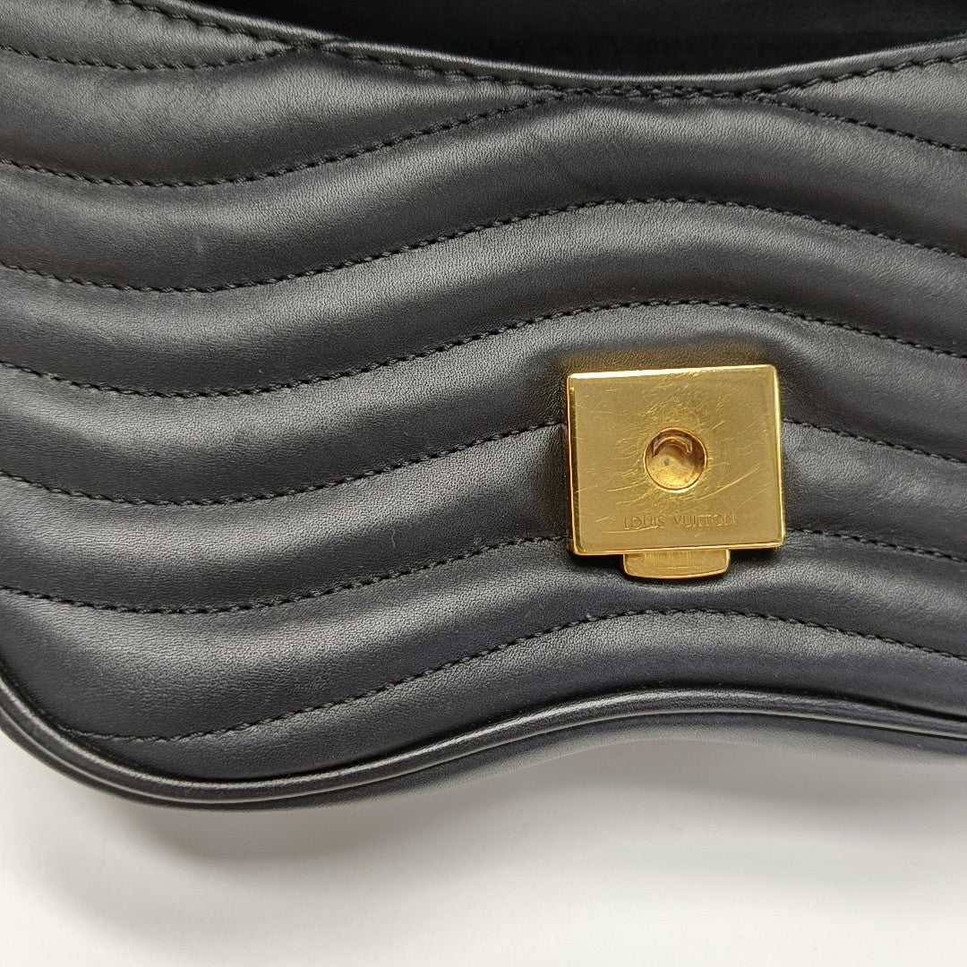 NEW WAVE PM Quilted Calfskin Black