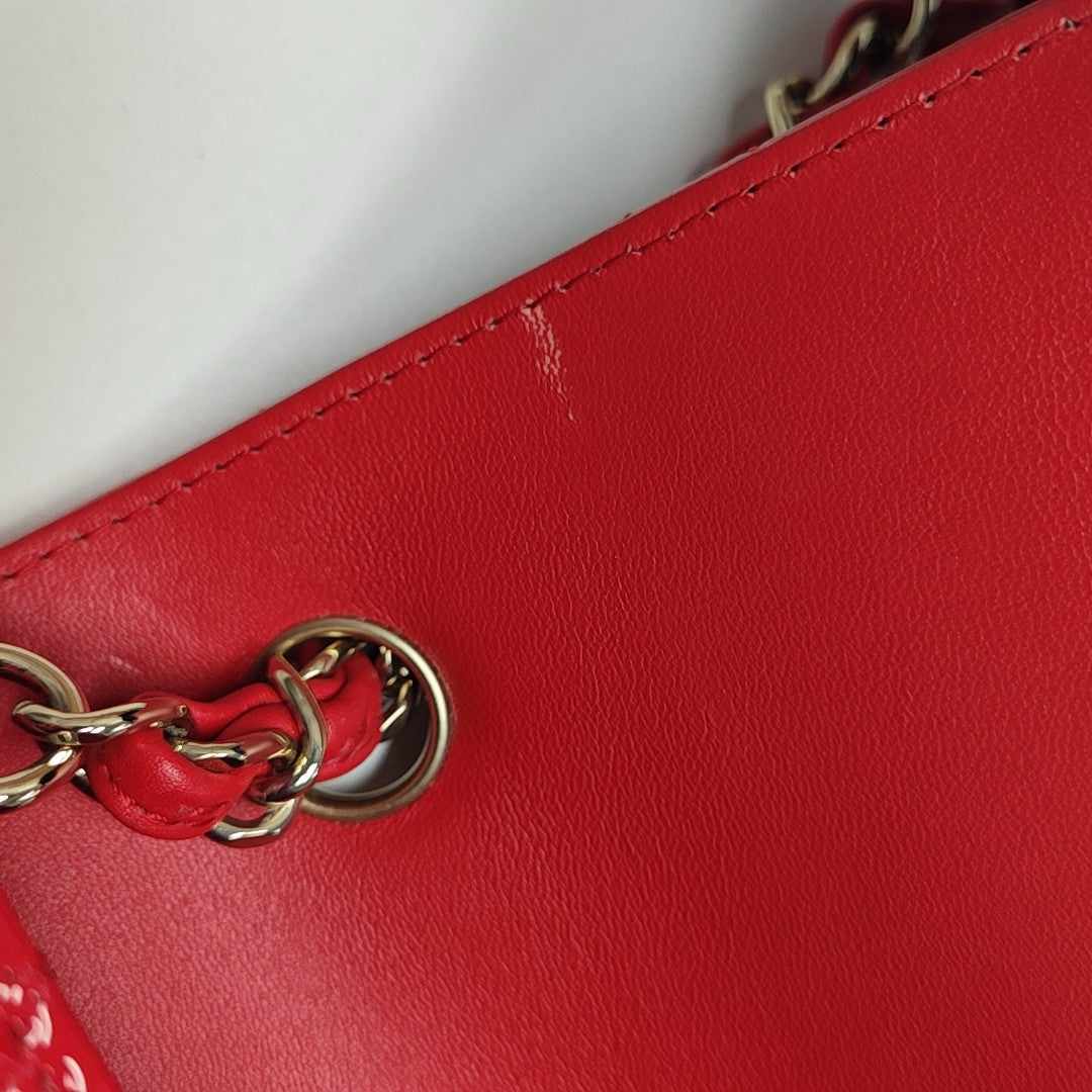 CLASSIC FLAP Mini Quilted Patent Leather Red