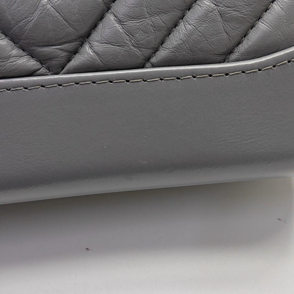 GABRIELLE Small Chevron Calfskin Gray