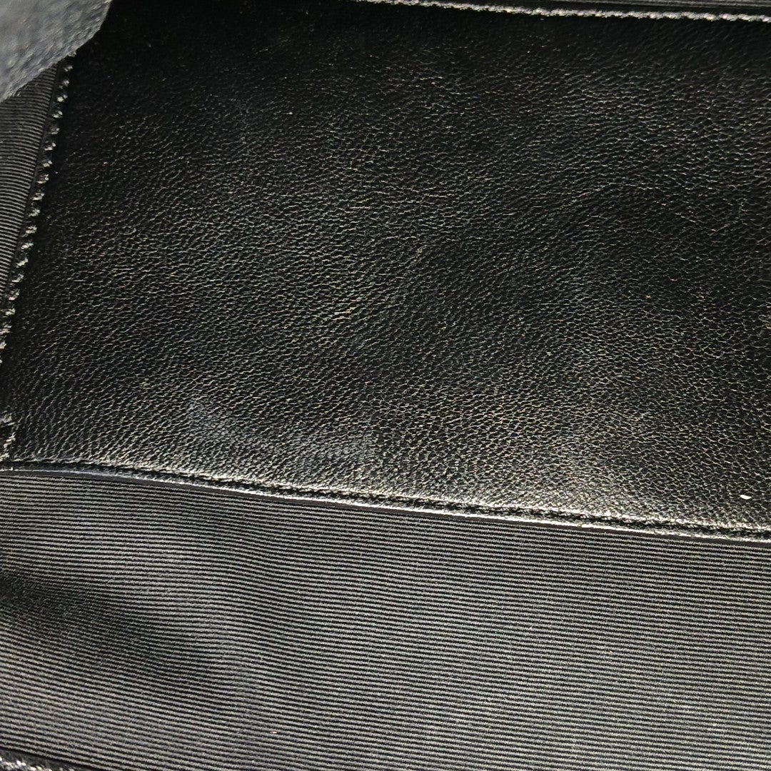 NIKI Large Chevron Calfskin Black