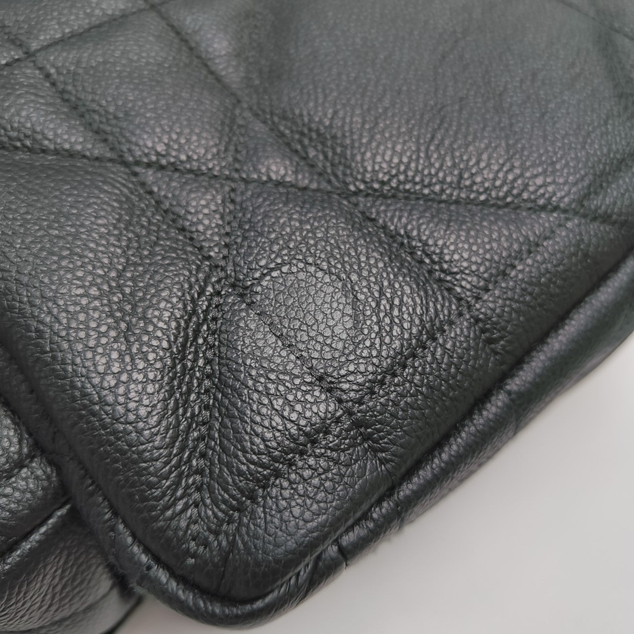 Cannage Calfskin Shoulder Bag Black