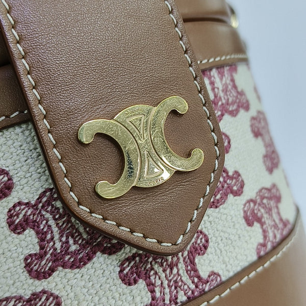 Authenticated pre-owned  TRIOMPHE Small Fabric Brown - Shoulder Bag at Looply