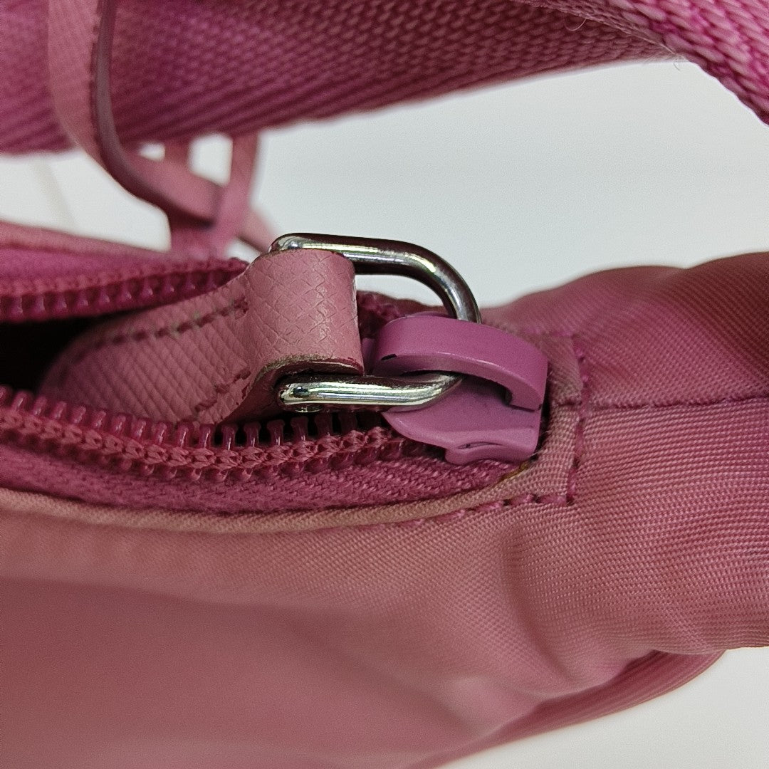 Re-Edition2000 Nylon Pink