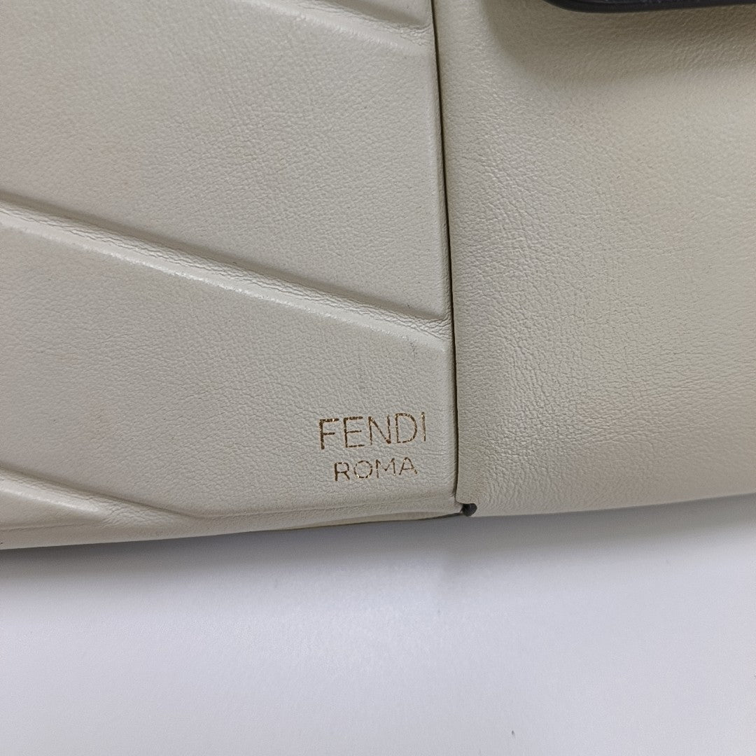 2 Pockets Calfskin White