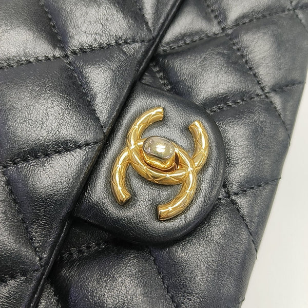 CLASSIC FLAP Small Quilted Lambskin Black