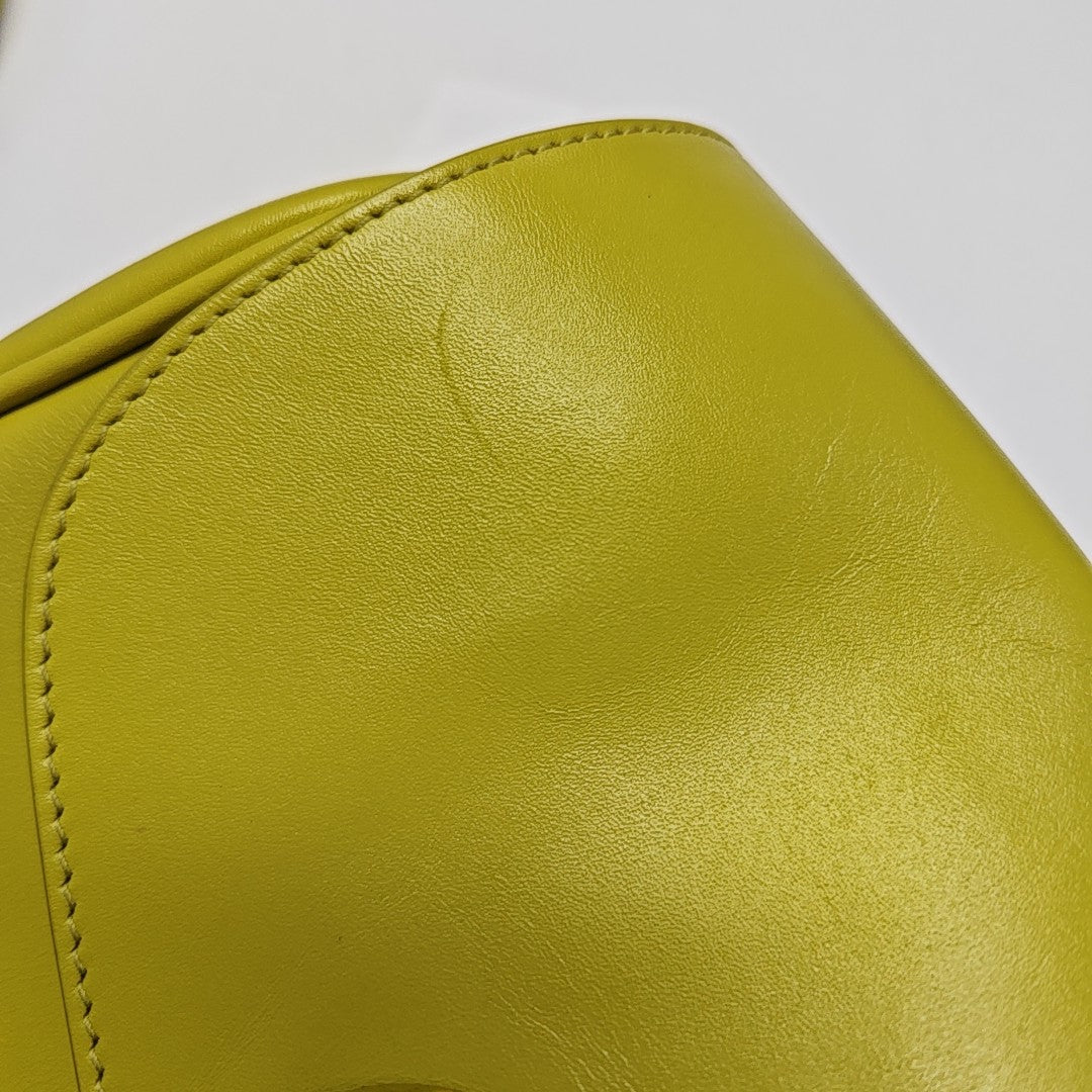 Bobby Medium Calfskin Green