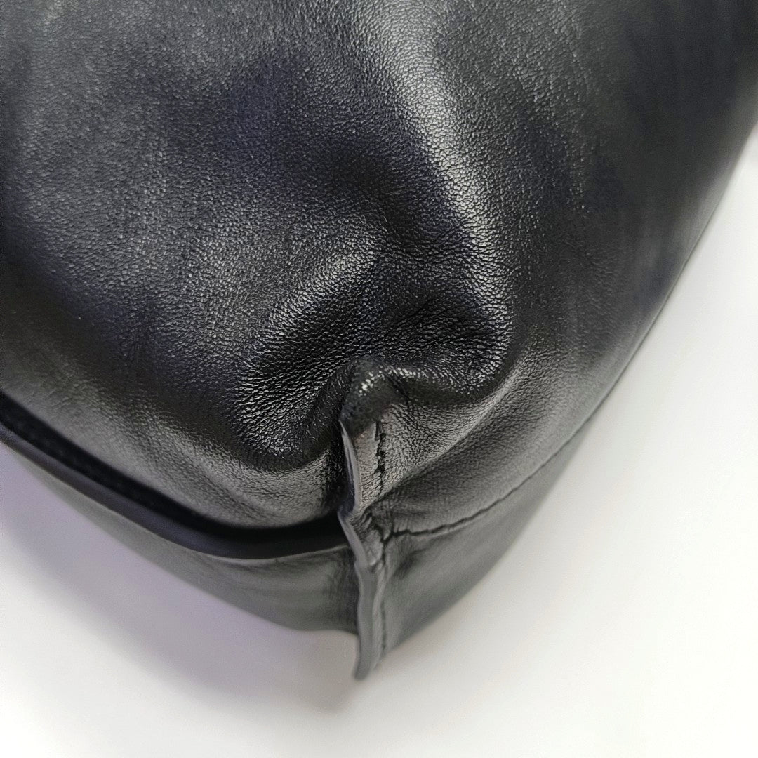 Authenticated pre-owned  Flamenco Medium Lambskin Black - Shoulder Bag at Looply