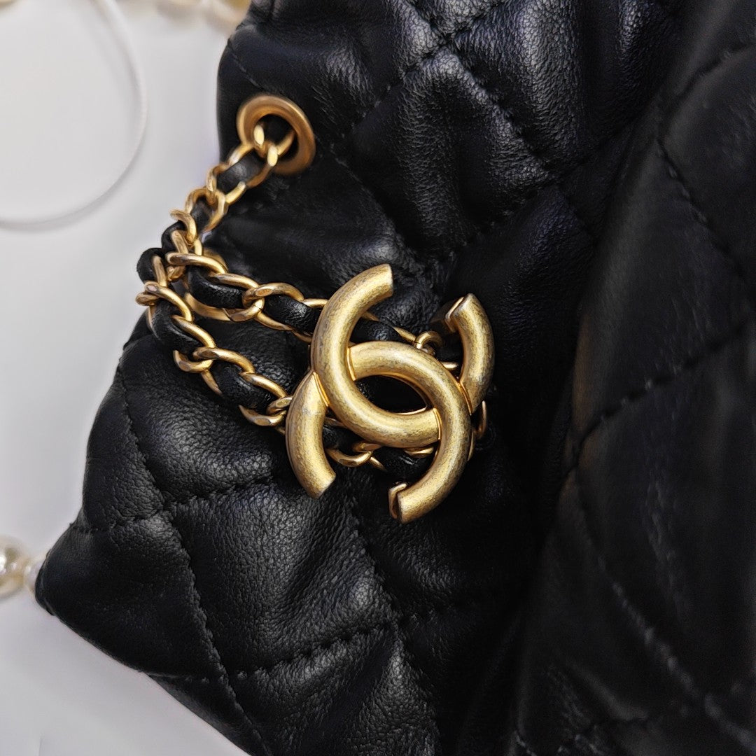 DRAWSTRING Mini Quilted Calfskin Black