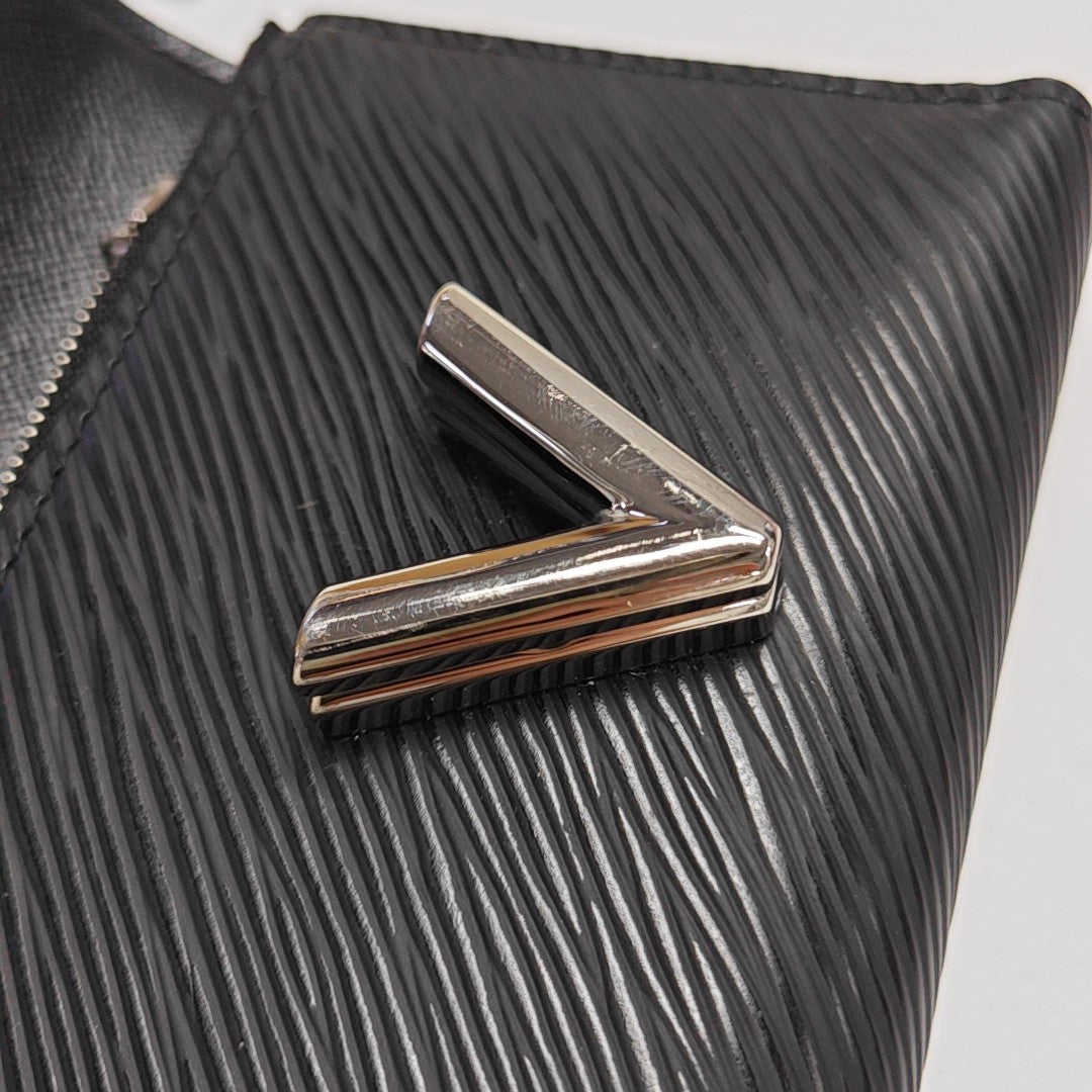 Authenticated pre-owned  TWIST Epi Black Wallet - Wallet at Looply
