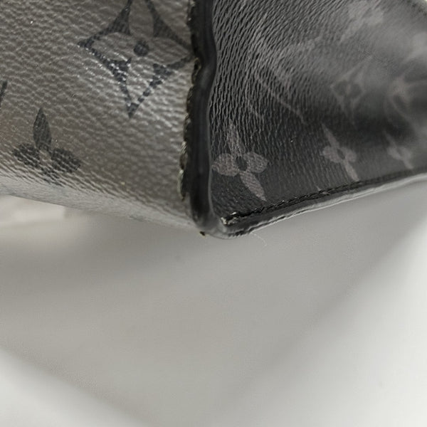 Pochette Voyag MM Monogram Coated Canvas Gray