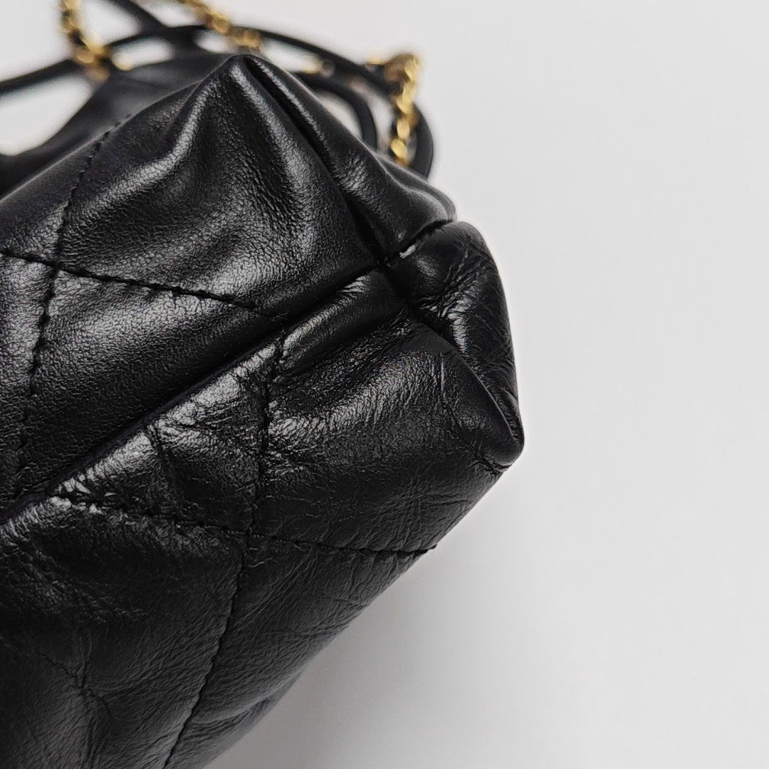 CHANEL 22 Mini Quilted Calfskin Black