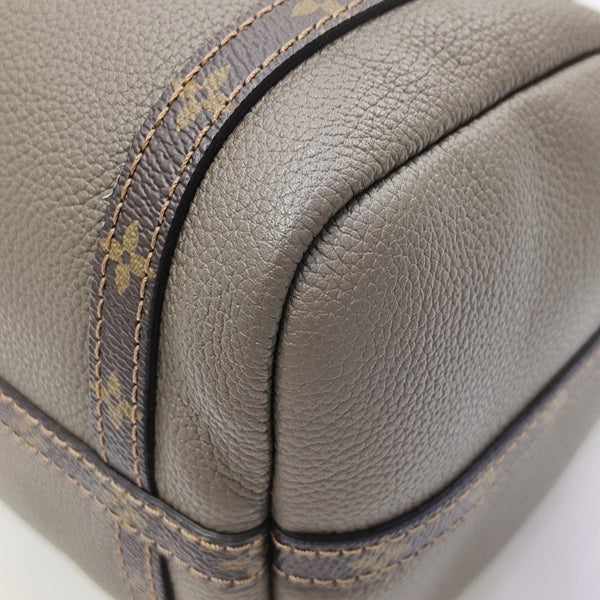 EXPRESS PM Calfskin Gray