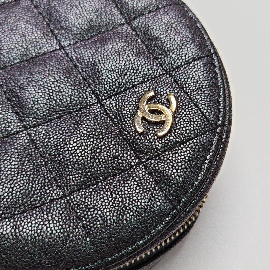 ROUND Quilted Calfskin Metallic