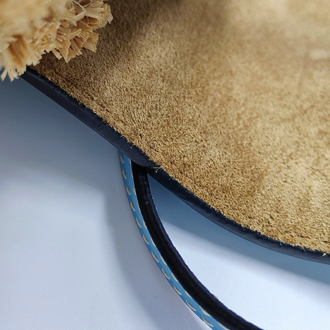 Authenticated pre-owned  Gate Straw Blue - Shoulder Bag at Looply