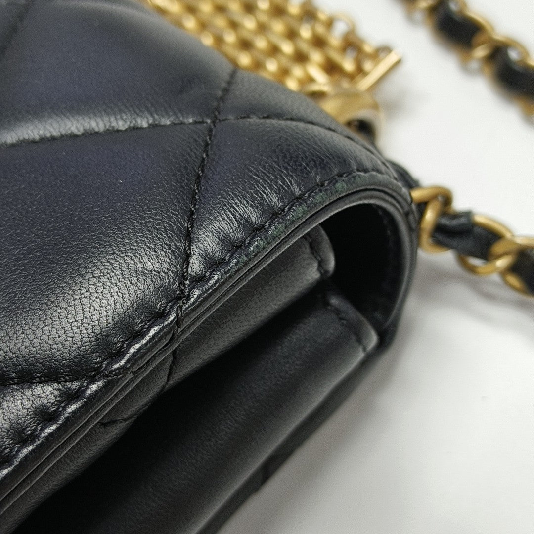 Quilted Lambskin Shoulder Bag Black