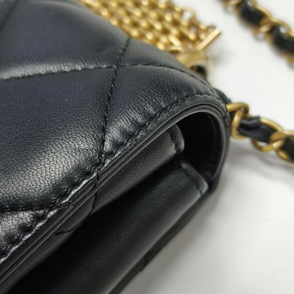 Quilted Lambskin Shoulder Bag Black