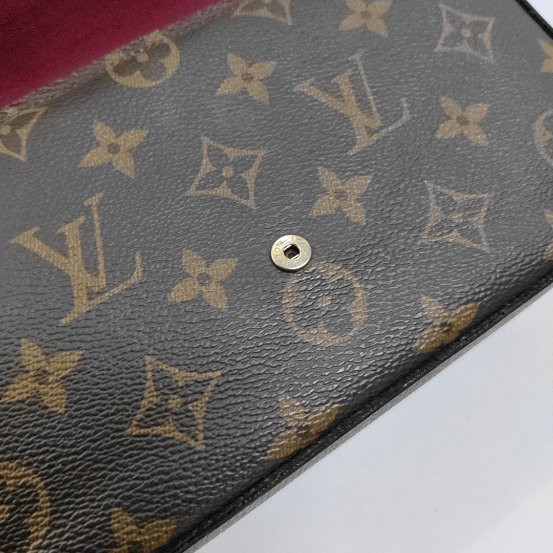 Authenticated pre-owned  FÉLICIE Monogram Coated Canvas Brown - Crossbody Bag at Looply