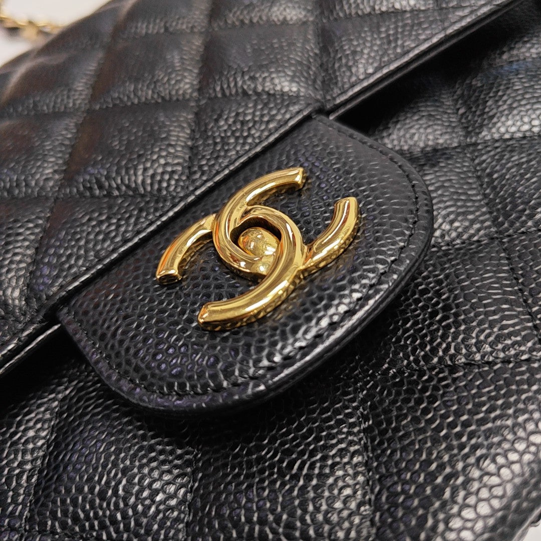 CLASSIC FLAP Jumbo Quilted Grained Calfskin Black