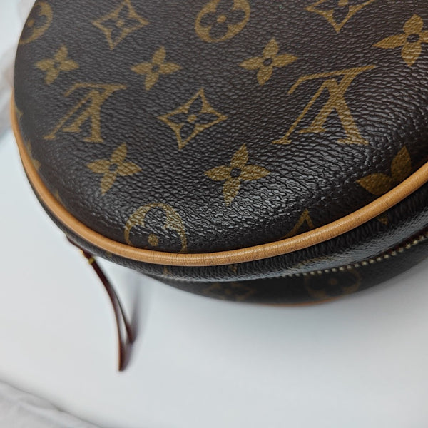 BOITE CHAPEAU PM Monogram Coated Canvas Brown