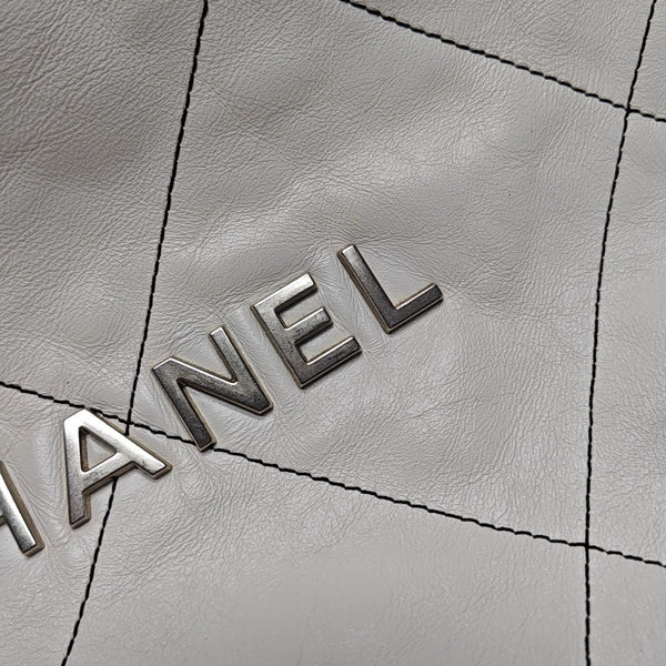 CHANEL 22 Medium Quilted Calfskin White