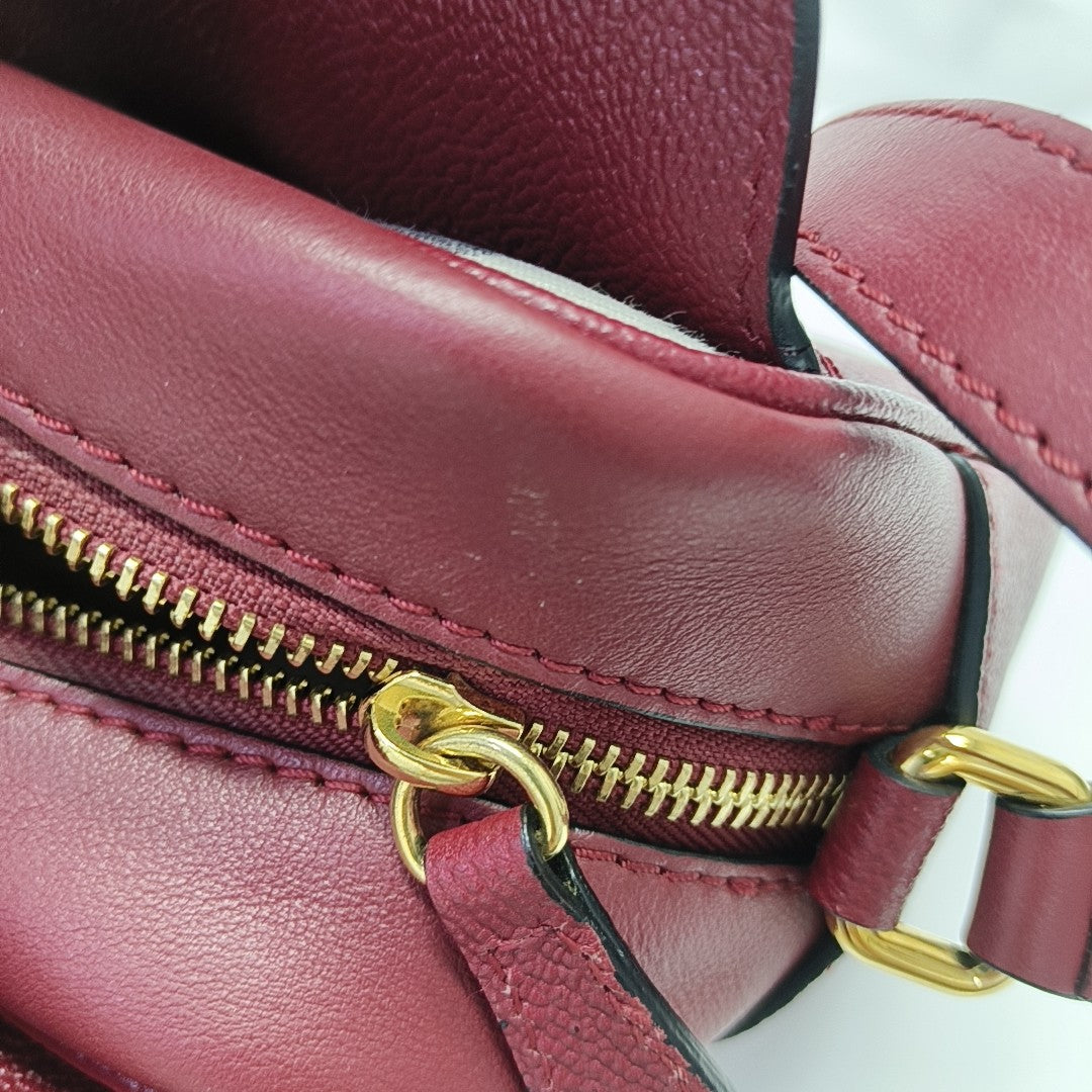 Buckle Calfskin Red