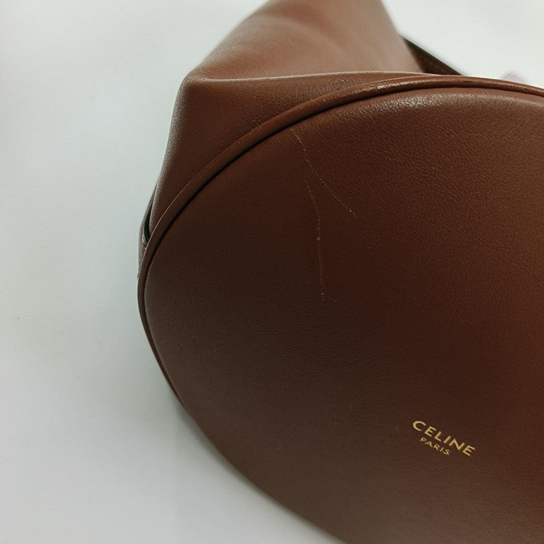 BUCKET 16 Calfskin Brown