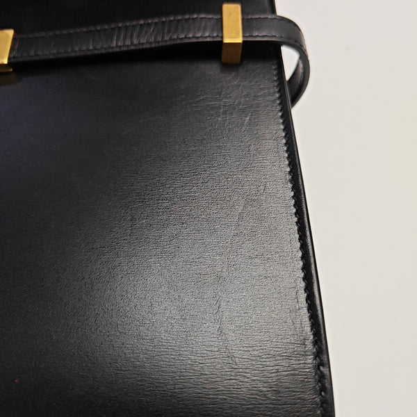MANHATTAN Medium Calfskin Black