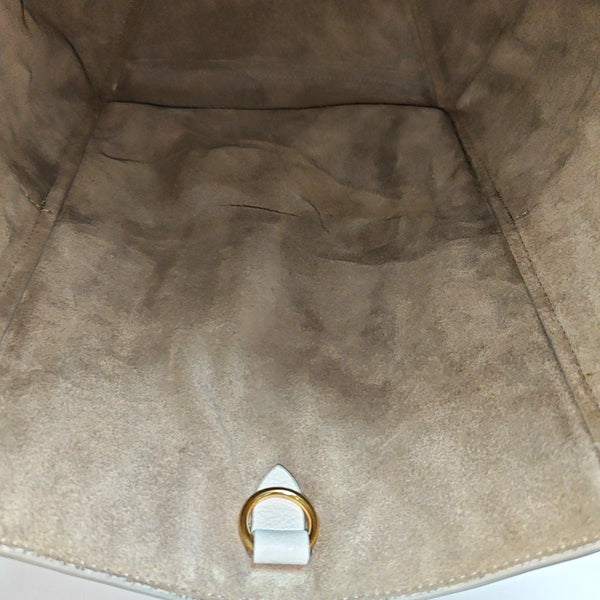 Authenticated pre-owned  SANGLE Calfskin White - Bucket Bag at Looply