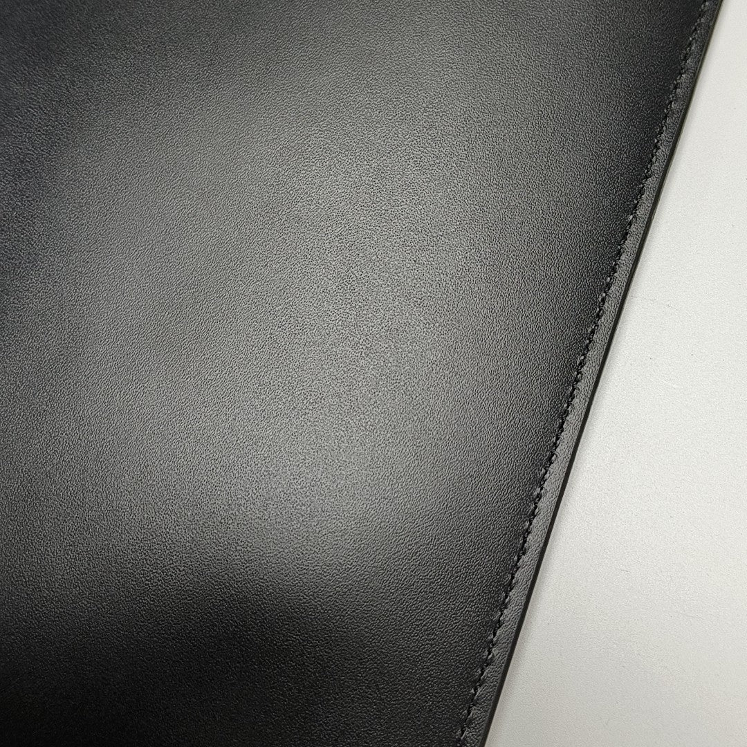 Calfskin Clutch Black
