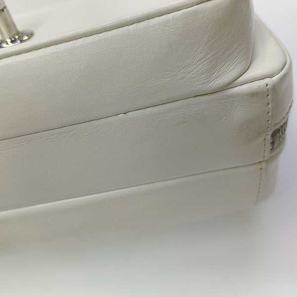 CLASSIC FLAP Mini Quilted Calfskin White
