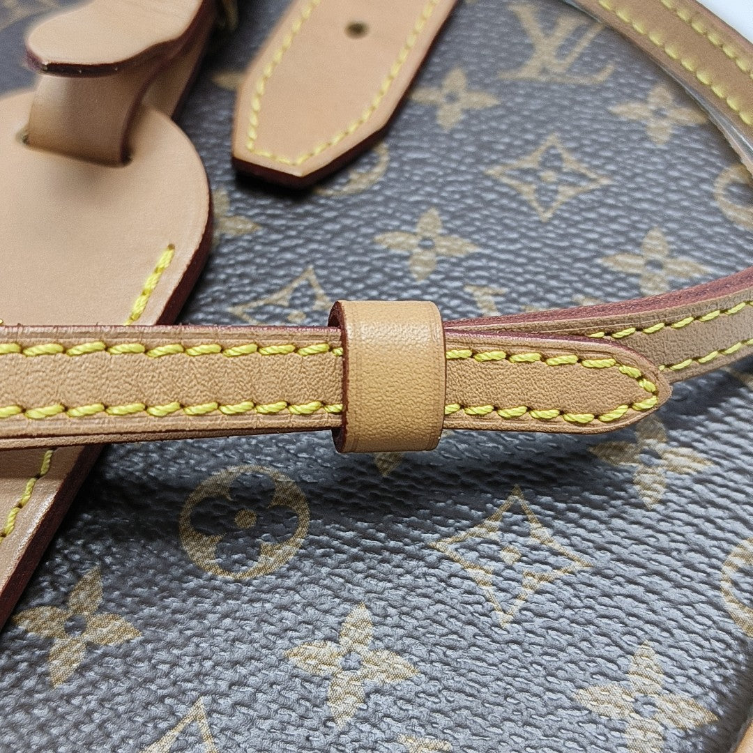 BOITE CHAPEAU PM Monogram Coated Canvas Brown