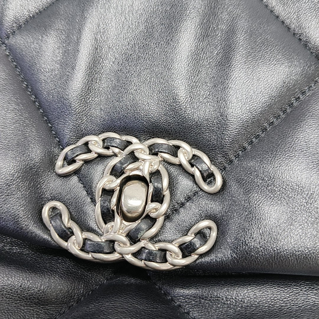 CHANEL 19 Small Quilted Lambskin Black