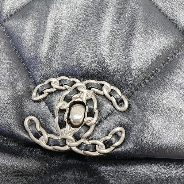 CHANEL 19 Small Quilted Lambskin Black