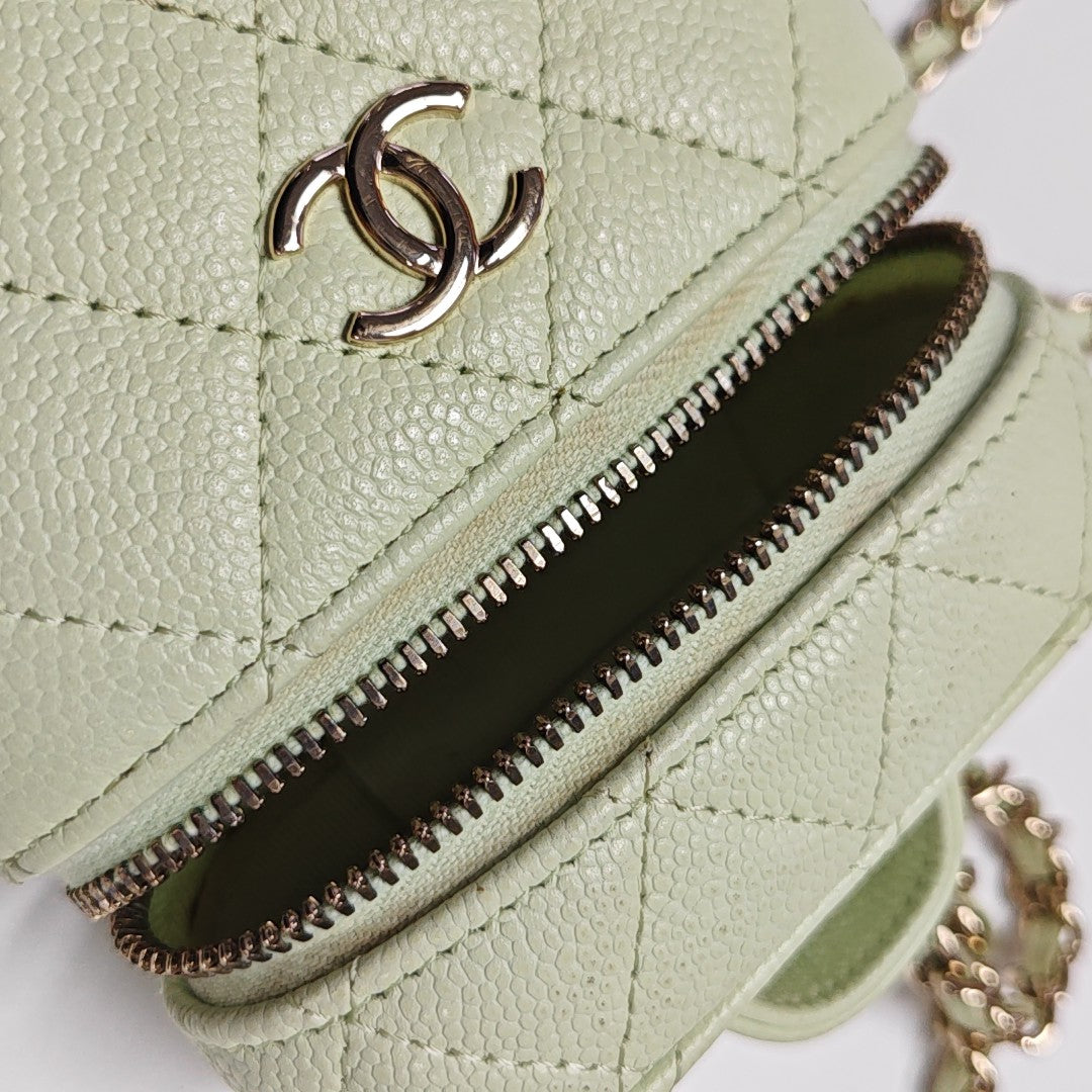 VANITY CASE Mini Quilted Grained Calfskin Green