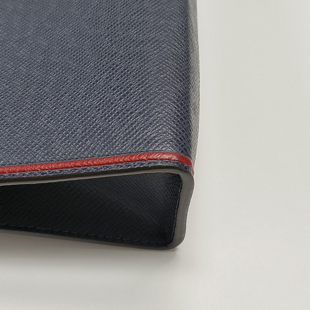 Pochette Voyag MM Calfskin Blue
