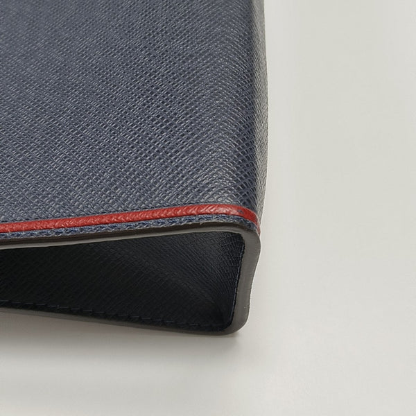 Pochette Voyag MM Calfskin Blue