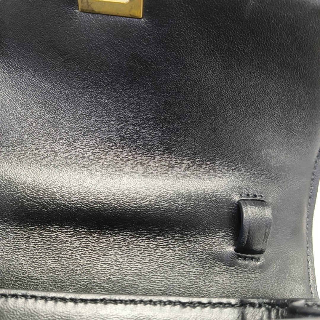 CLASSIC BOX Small Calfskin Black