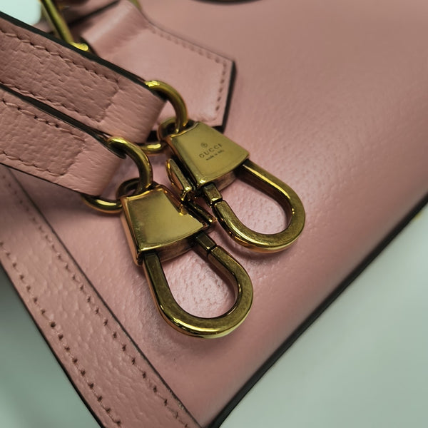Diana Small Leather Red