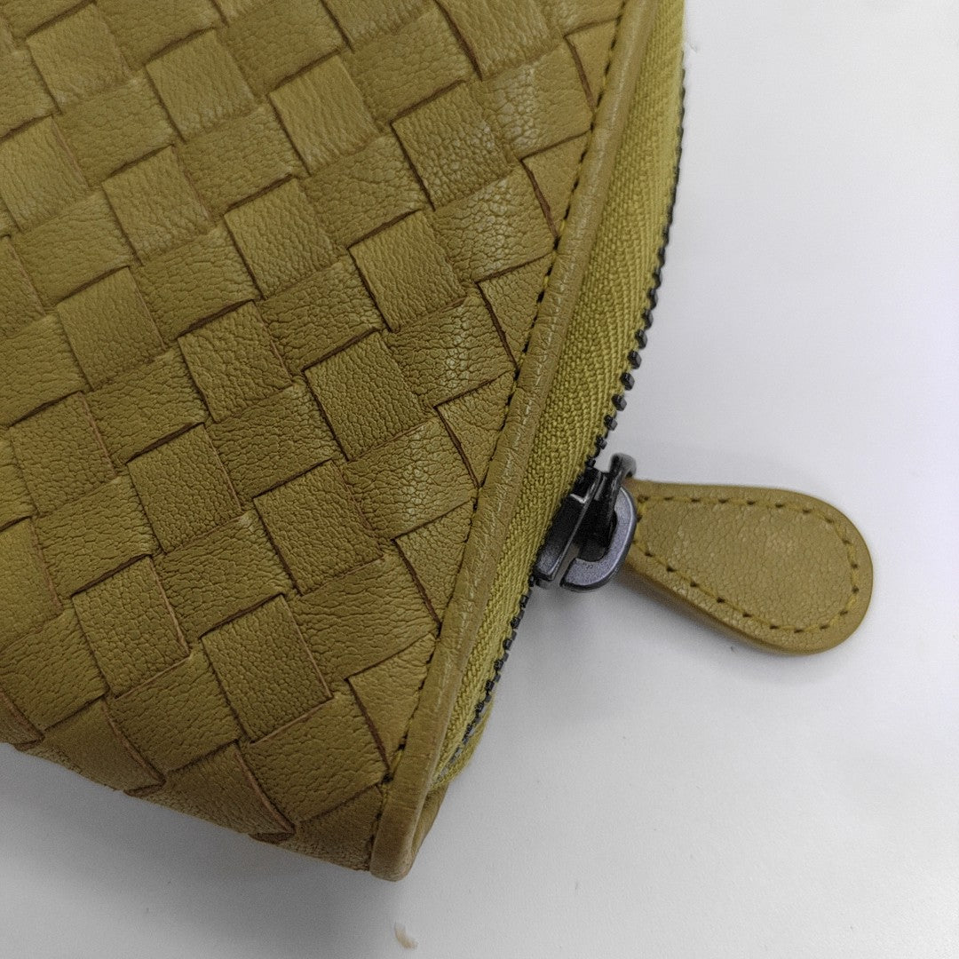 Calfskin Clutch Green