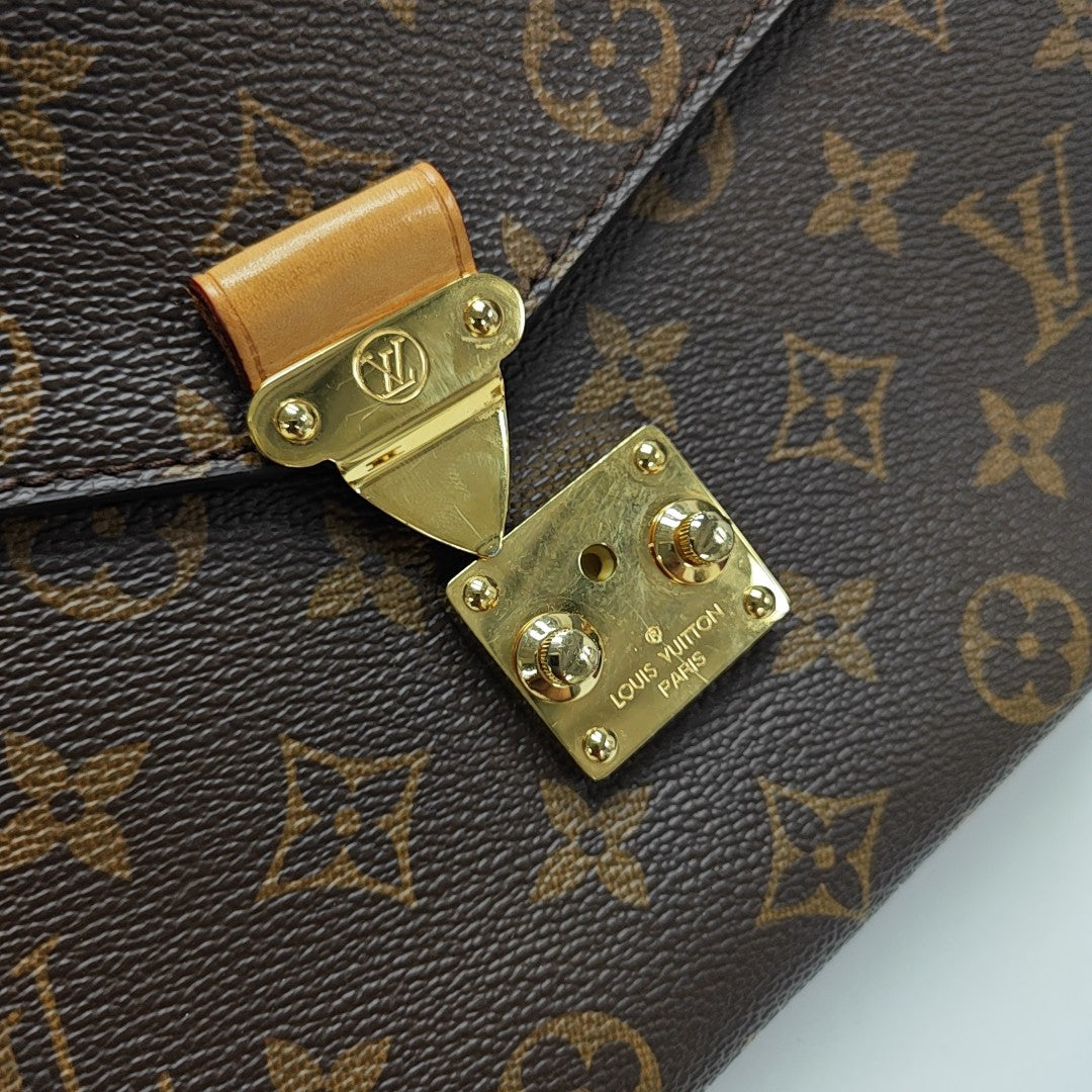 MÉTIS MM Monogram Coated Canvas Brown