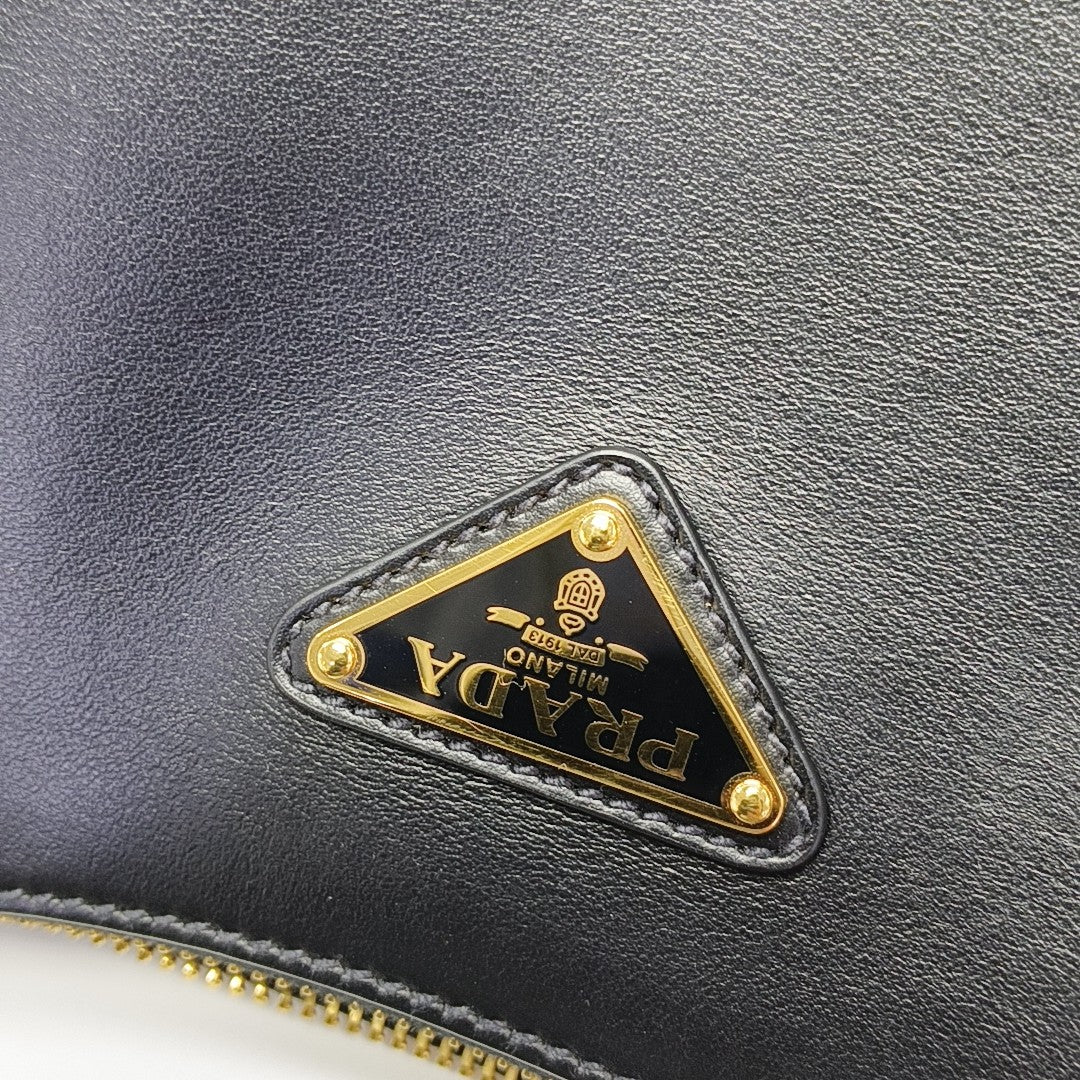 Calfskin Shoulder Bag Black
