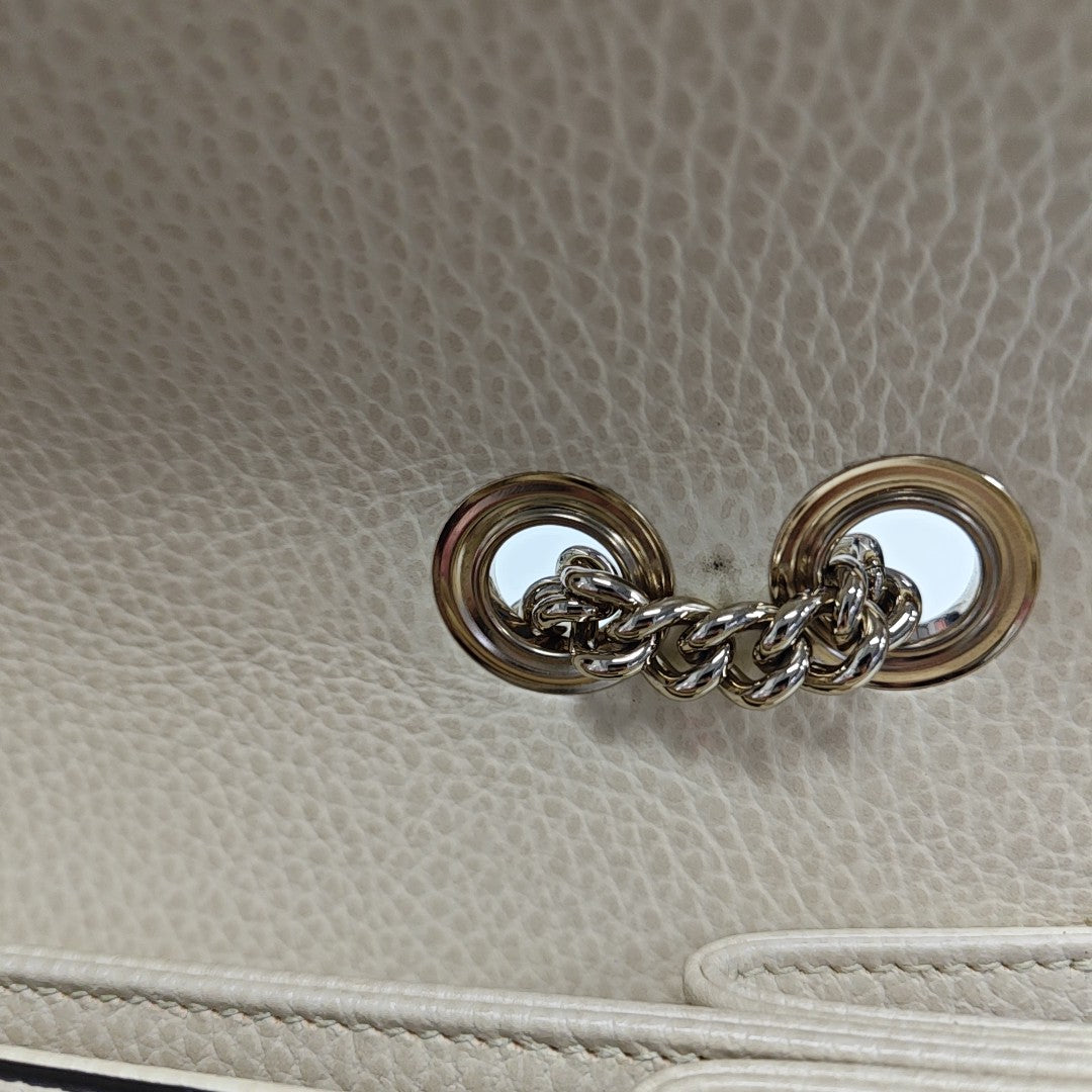 Interlocking G Large Calfskin Beige