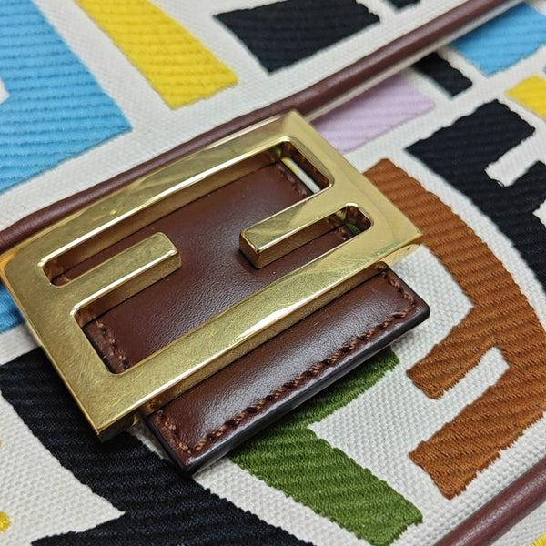Authenticated pre-owned  Baguette Medium Canvas Multicolor - Shoulder Bag at Looply