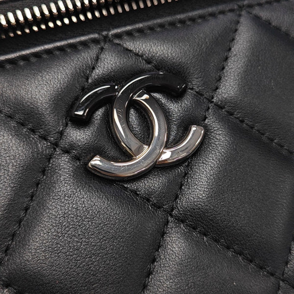 Quilted Lambskin Shoulder Bag Black
