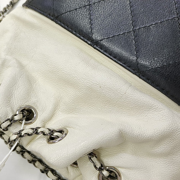 DRAWSTRING Medium Quilted Calfskin White