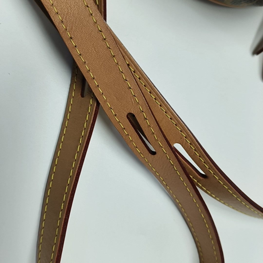 BOITE CHAPEAU PM Monogram Coated Canvas Brown