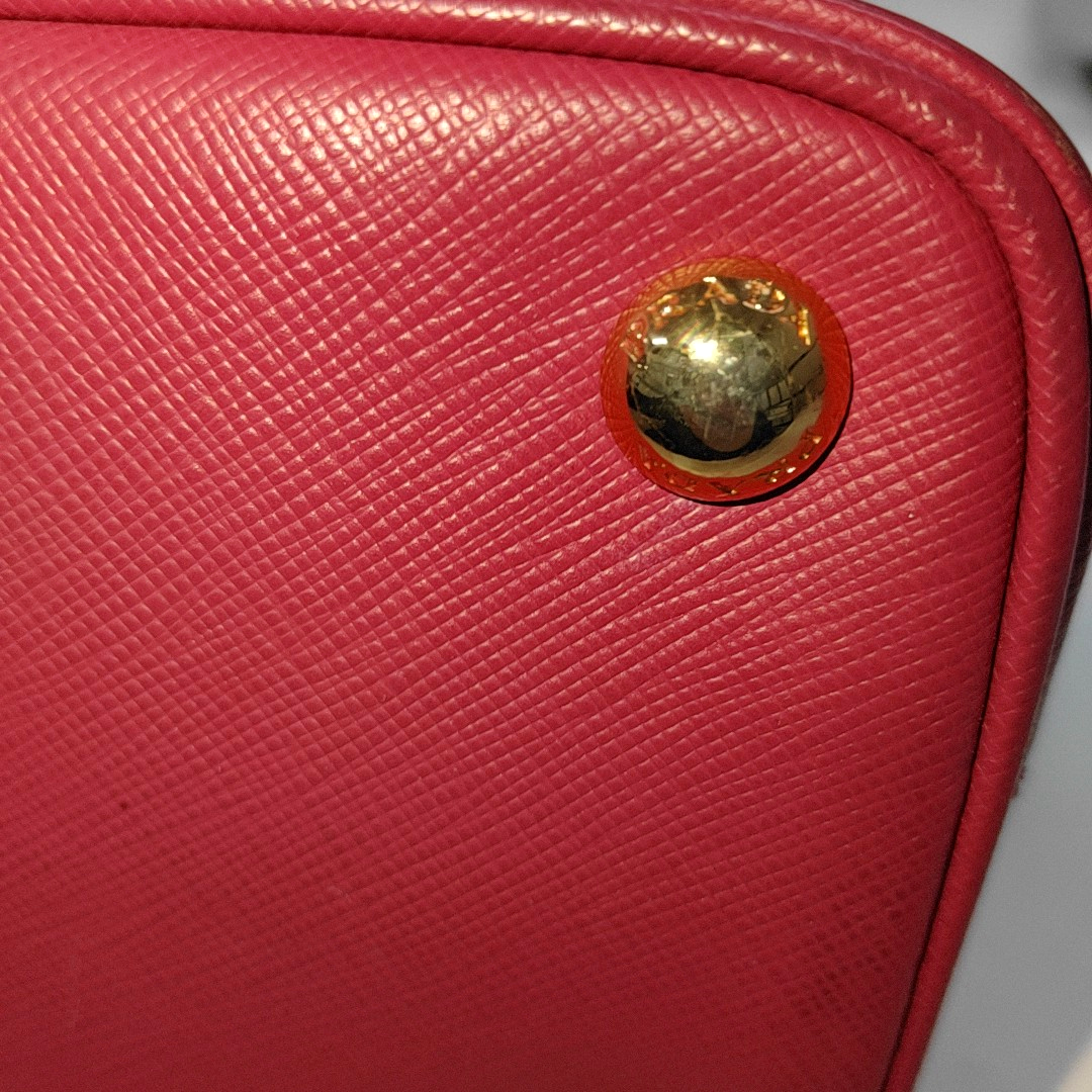 Authenticated pre-owned  Promenade Saffiano Calfskin Pink - Shoulder Bag at Looply