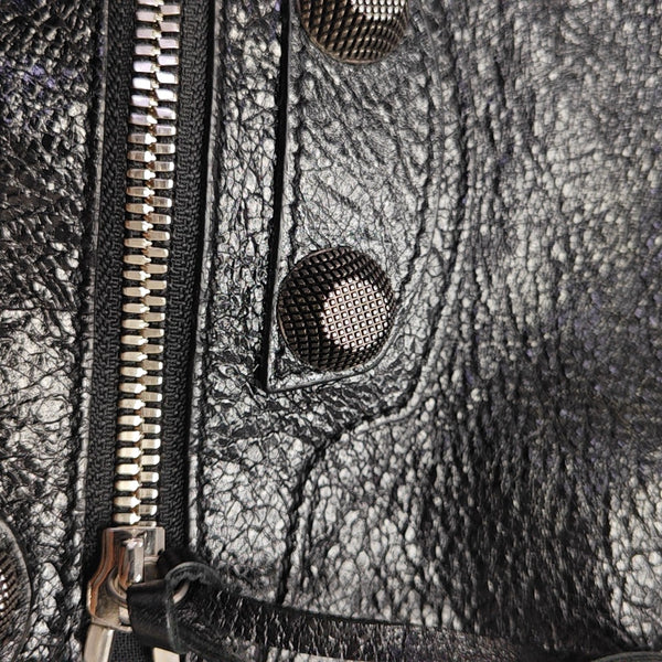 Pompon Bag Calfskin Black
